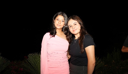  Montse y Paulina.