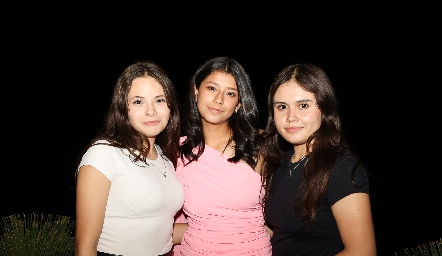  Paulina, Montse y Nuria .
