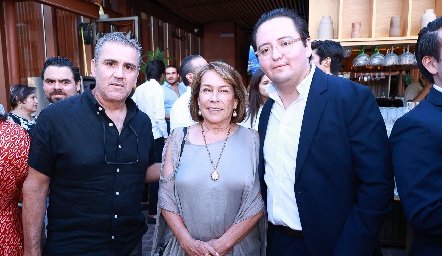  Eduardo Gómez, Lourdes Gómez y Esteban Pruneda.