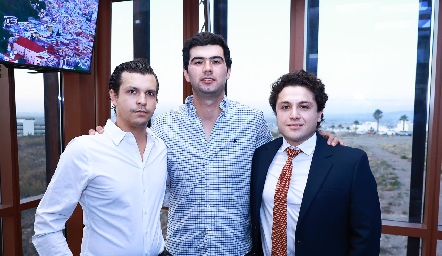  Carlos Andrade, Mauricio Pérez y Humberto Sáenz.