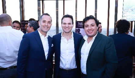  José Ramón Ayala, Carlos Hernández y Miguel Leal.