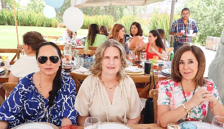  Angélica Díaz Infante, Carmen de Velasco y Lorena Valle.
