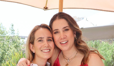  Lucía Martín y Mónica Torres.