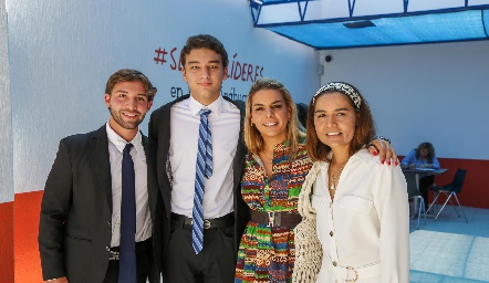  Daniel Carreras, Arturo Payán, Maribel y Lorena Torres Vilet.
