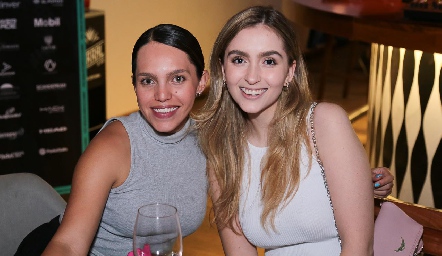  Damaris Jonguitud y Montserrat Bas.