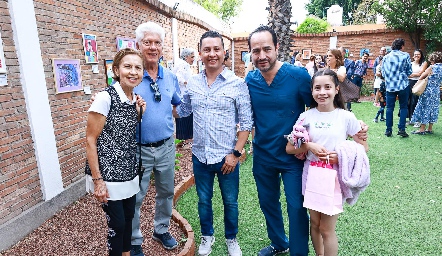  Guillermina Argüelles, José Argüelles, Alejandro Argüelles, Alejandro Morua y Natalie García.
