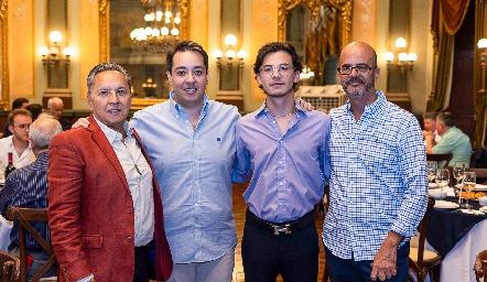  Raúl y Raúl Rivera, William y Guillermo Meade.