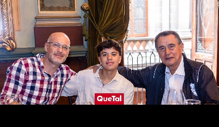  Marcos Algara, Gonzalo Algara y Raúl Camacho.