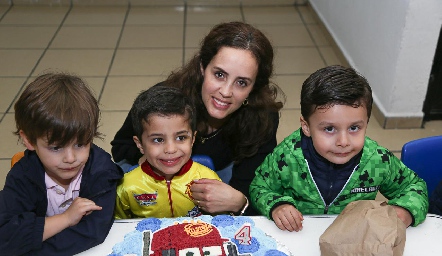  Andrea Boelsterly y Alonso Hervert.