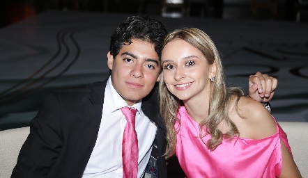  Sebastián Barrales y Montse Kemp.