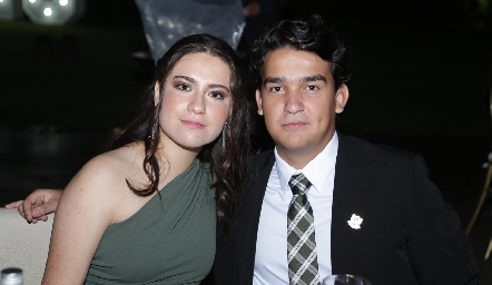  Maribel Mares.