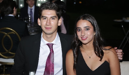   Francisco González y Regina del Valle.