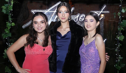  Mari Fer Orta, María José Cantú y Regina Estrada.