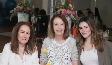  Laura del Pozo, Beatriz Ortuño y Laura Ortuño.