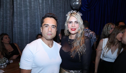  Ricardo Cordero y Mariana Berrones.