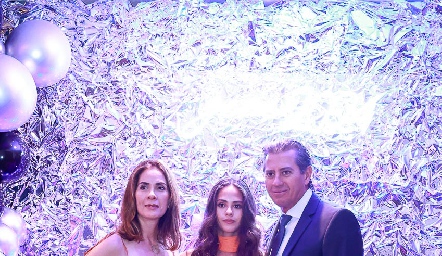  Gaby Aranda, Sofía González y Gustavo González.