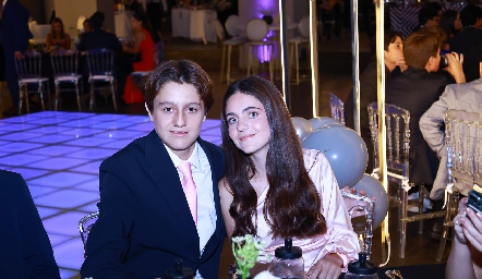  Santiago López y Constanza Fernández.