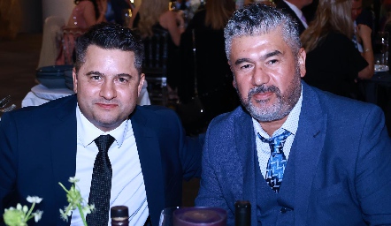  Mauricio González y Alejandro González.