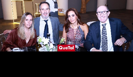 Alejandra Pérez, Miguel Ocejo, Cristina Chevaile y Guillermo Domínguez.