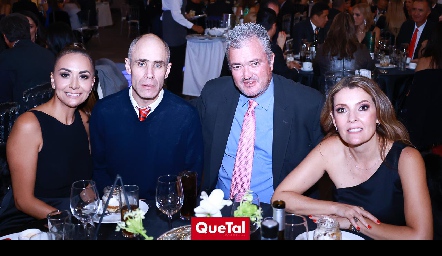  Flor Hernández, Marcelo Abaroa, Juan Hernández y Vero Subirana.