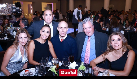  Susana, Flor Hernández, Ricardo Mendizábal, Marcelo Abaroa, Juan Hernández y Vero Subirana.