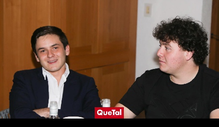  Patricio y Chino.