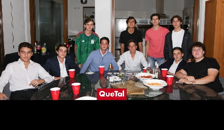 Arturo Payán, Marcelo Díaz Infante, Marcelo Sarquis, Paulo Alcalde, Mario Veliz, Mau Galván, Domingo, Demetrio, Patricio Odriozola y Chino Heinze.