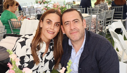  Paulina Lozano y Jorge Rivera.
