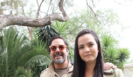  Miguel Martínez, Mariana Meade, Annia y Mariel Martínez.