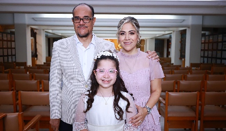 Jaime Delgado, Rebeca Rodarte y Regina Delgado.