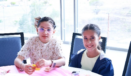  Ingrid Menchaca y Sofía Villalobos.