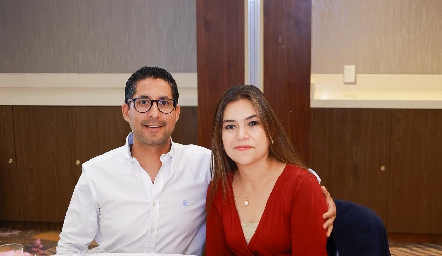  Alexo Villalobos y Sofía Díaz.