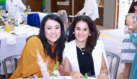  Andrea González y Rosa María González.