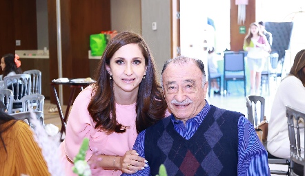  Genoveva Flores y Rodolfo Flores.