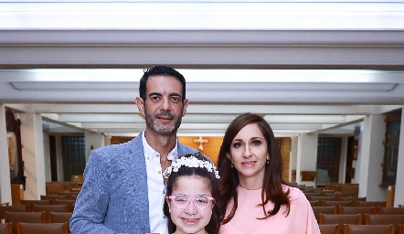  Genoveva Flores y René  Hernández padrinos de Regina Delgado.