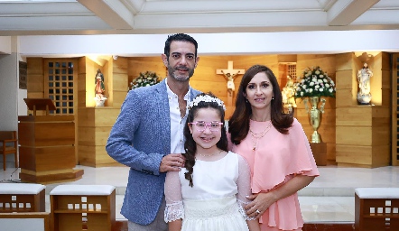  Genoveva Flores y René  Hernández padrinos de Regina Delgado.