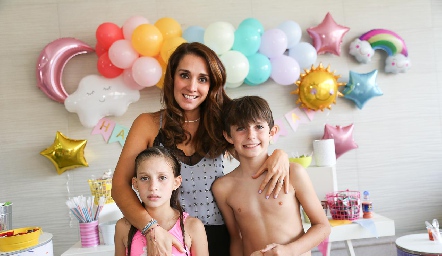  Elena Martínez, Judith Gómez y Matías Martínez.