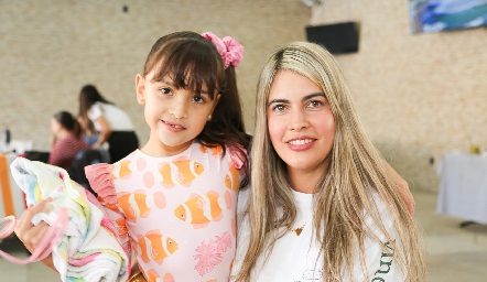  Renata Cordero y Mariana Berrones.