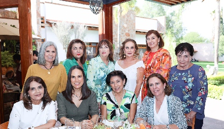  Mari Carmen López con sus amigas del Depor.