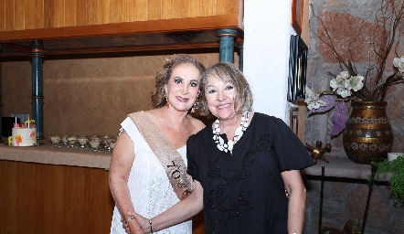  Mari Carmen López y Ale Canales.