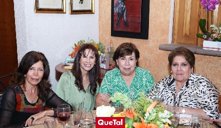  Leticia González, Rossana Celis, Eugenia Córdova y Edith Lambert.