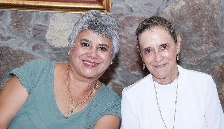  Araceli Moreno y Margarita Acebo.