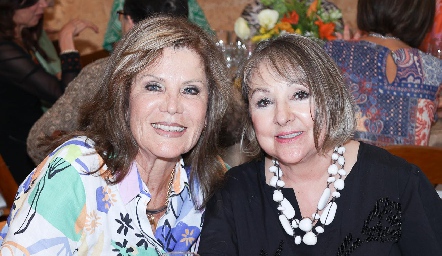  Leticia Rojas y Ale Canales.
