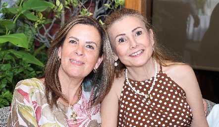  Martha Elena Muñiz y Geli Cárdenas.