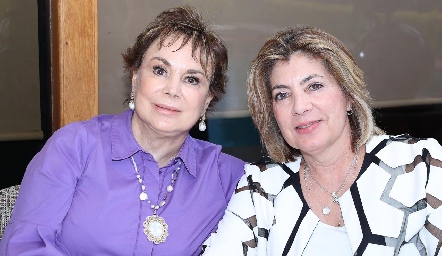  Lourdes López y Leticia Anaya.