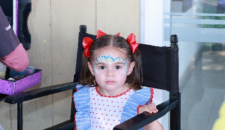  Ximena Valladares.