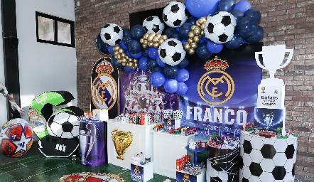  Mesa de dulces del Real Madrid.