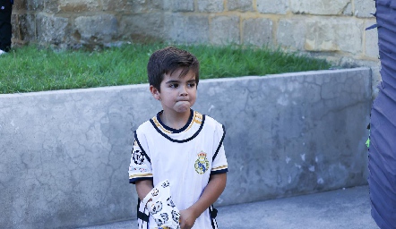  Partiendo la Piñata.
