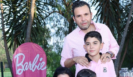 Pepe Tanus y Paty Guerrero con sus hijos Vale, Paulina y Pepe.