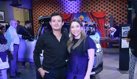  Manuel Flores y Montse Elizondo.